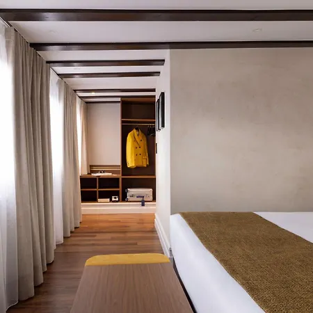 Le Colombier 4*