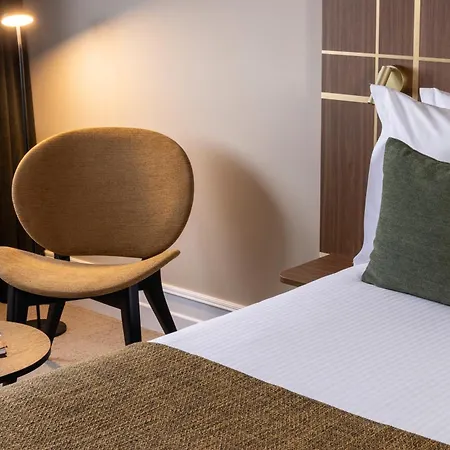 Otel Le Colombier 4*