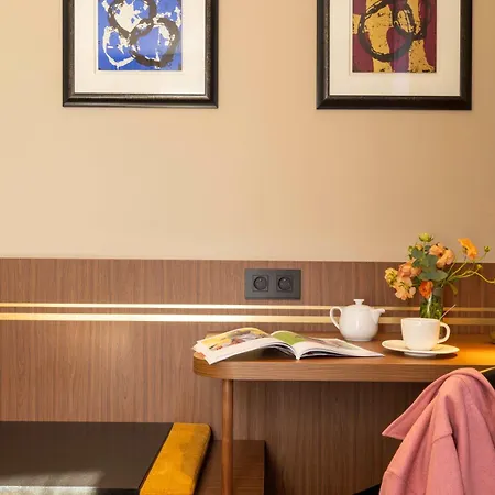 Otel Le Colombier 4*