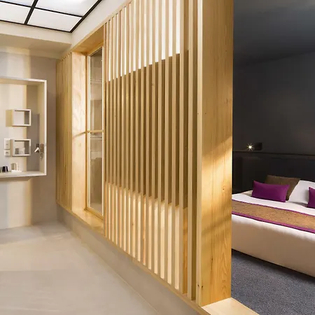 Otel Le Colombier 4*