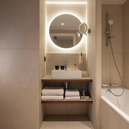 Hotel Le Colombier 4*