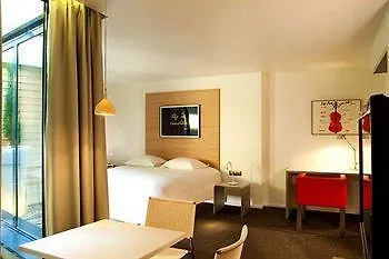 Otel Le Colombier