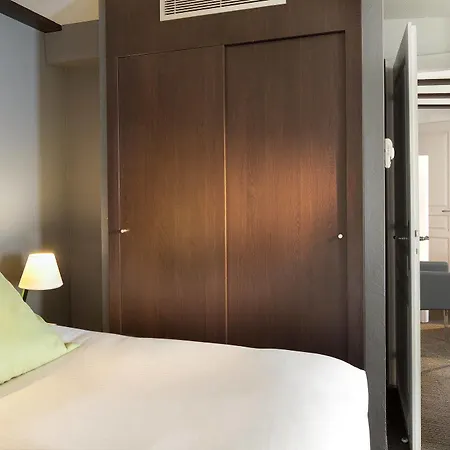 Le Colombier Otel
