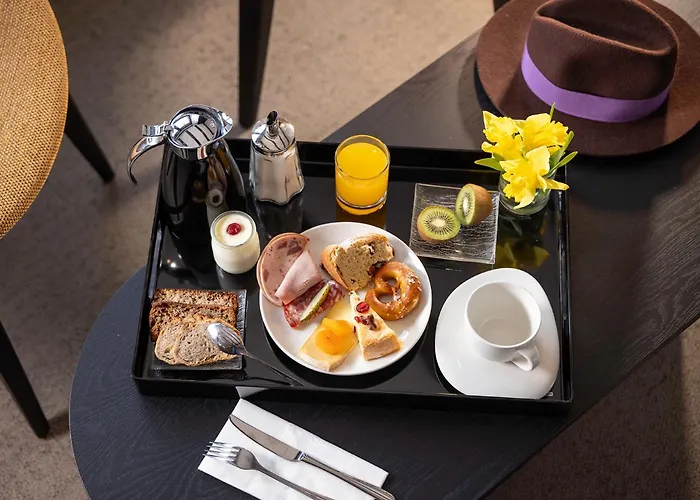 Hotel Le Colombier 4*